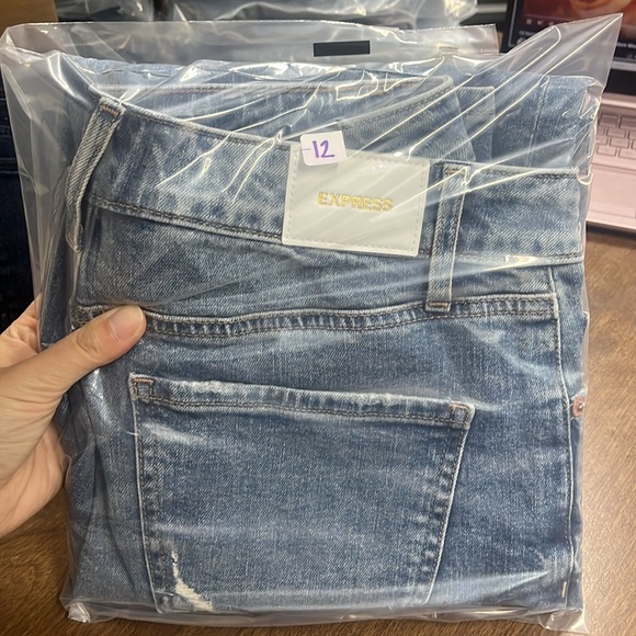 Express NWT boyfriend jeans - Picture 4 of 4